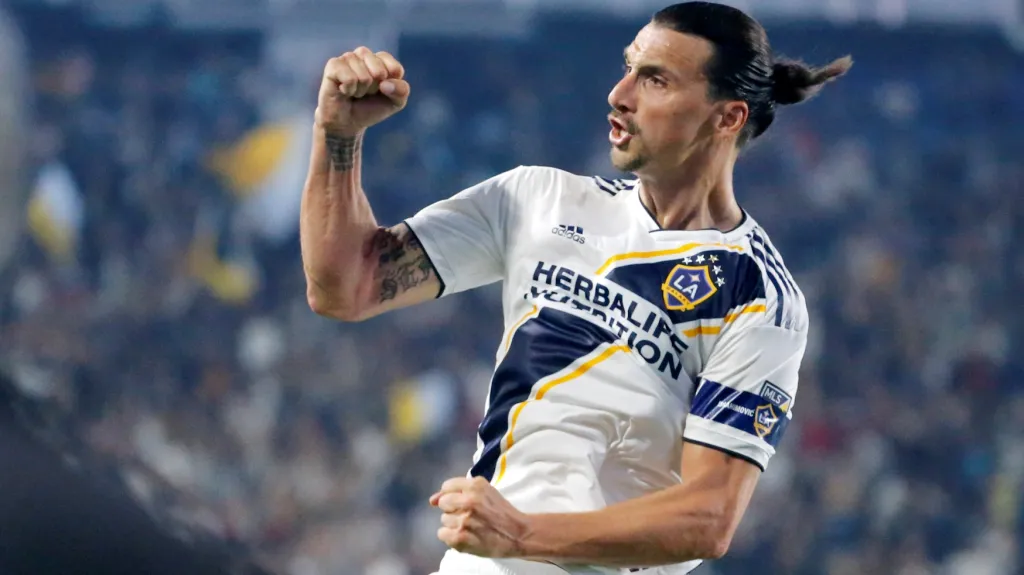 Zlatan Ibrahimovic slaví gól v dresu LA Galaxy