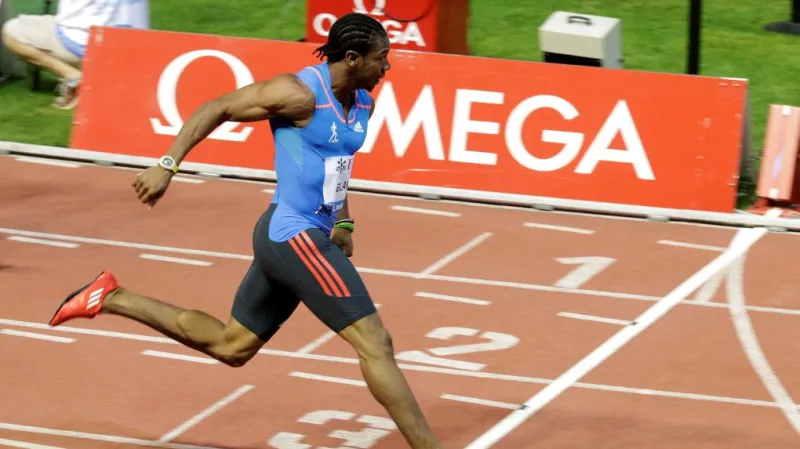 Yohan Blake vítězí ve sprintu na 100 m v Lausanne