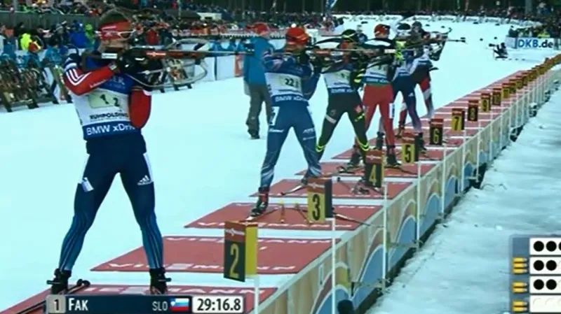 Sestřih štafetového závodu biatlonistů v Ruhpoldingu