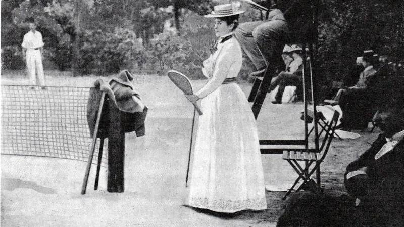 Jedna z účastnic olympijského tenisového turnaje z roku 1900