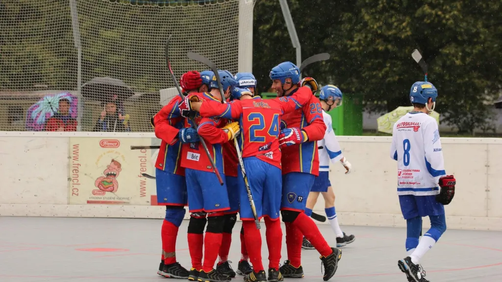 Radost hokejbalistů Kert Parku Praha
