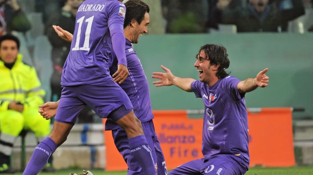 Alberto Aquilani se raduje z gólu Fiorentiny
