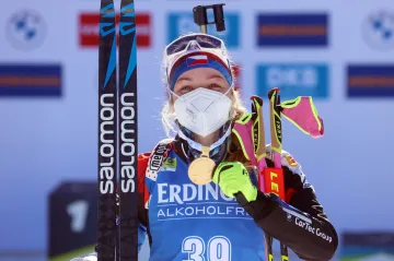 Markéta Davidová se zlatou medailí z MS