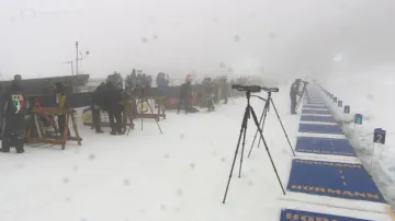 Trenér Emmons uvádí důvody odkladu závodu žen