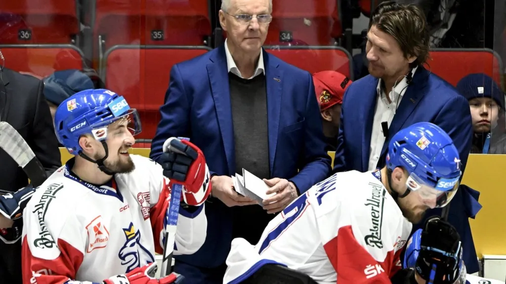 Kari Jalonen na české střídačce s Martinem Eratem