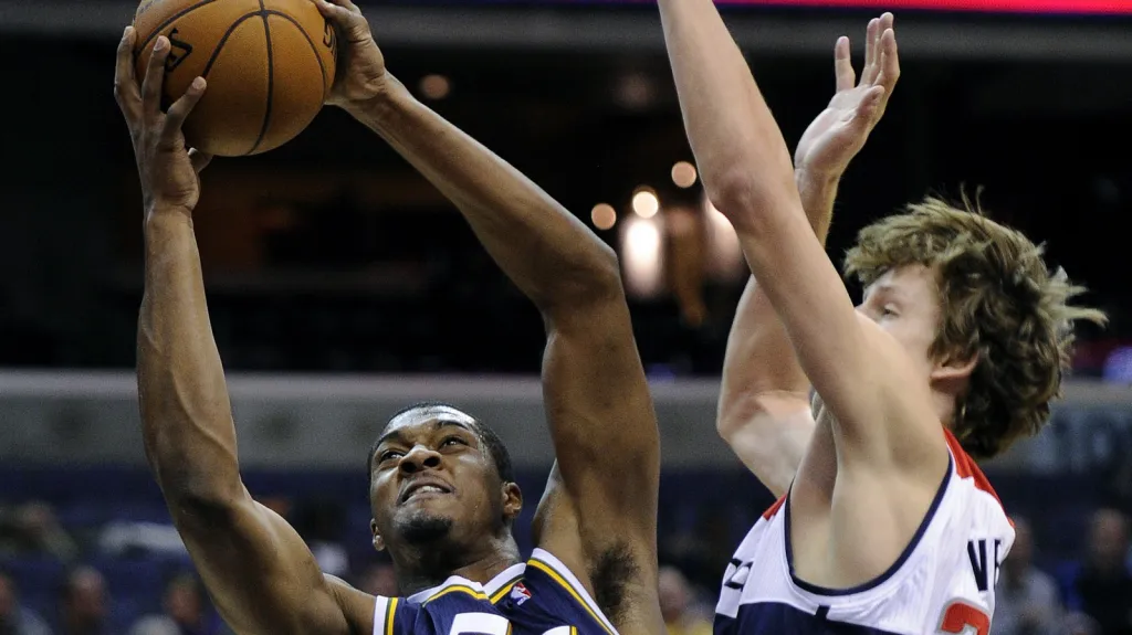 Jan Veselý v utkání s Utahem