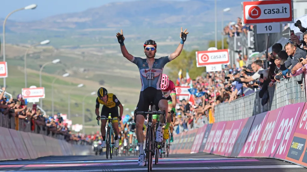 Tim Wellens v cíli 4. etapy Giro d´Italia