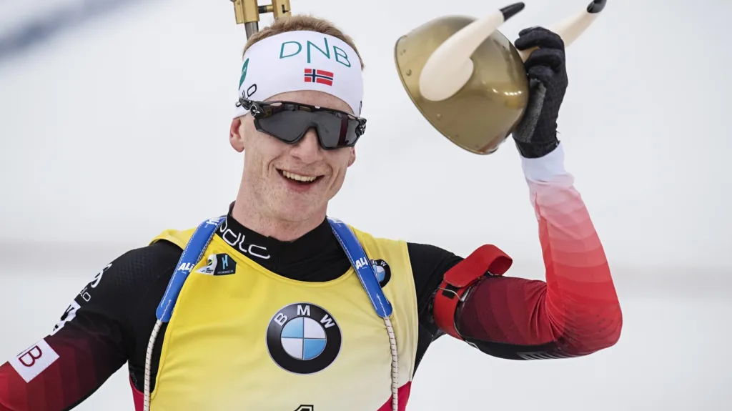 Slavící Johannes Bö