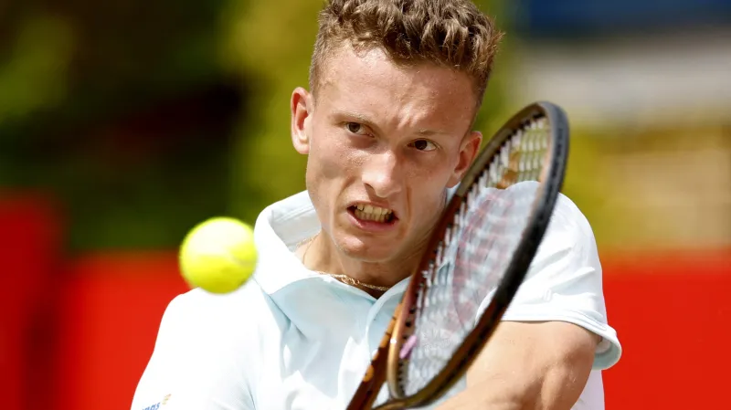 Jiří Lehečka na turnaji v Queen's Clubu