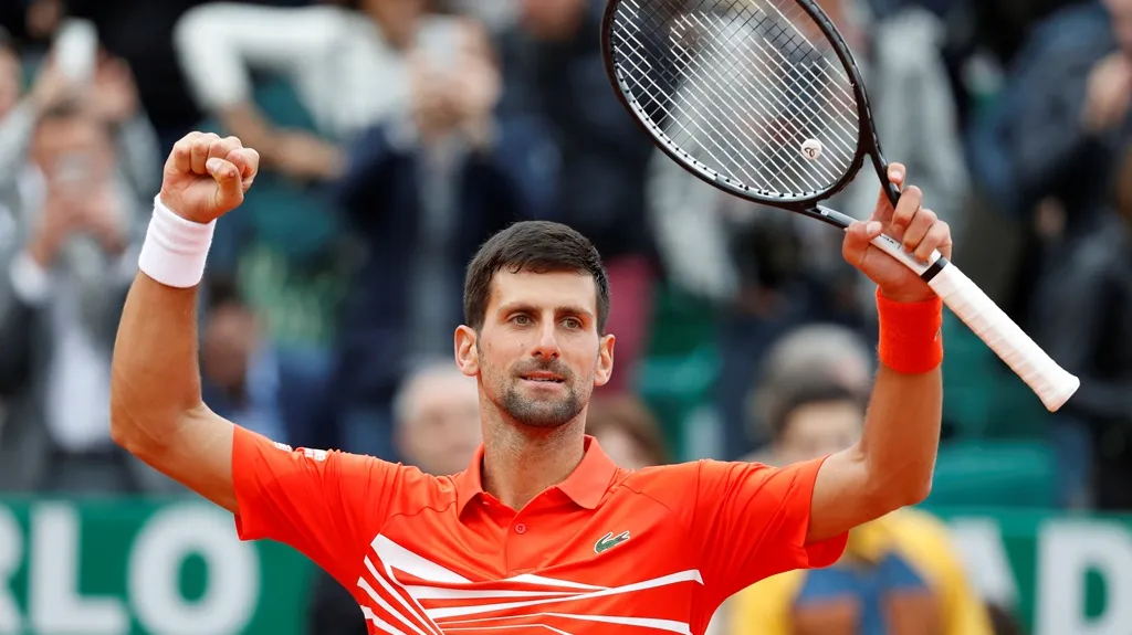 Novak Djokovič se raduje z vítězství