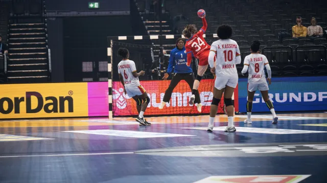 Sestřih utkání Česko – Angola