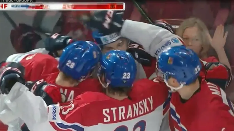 Češi porazili na MS juniorů favorizované Finsko