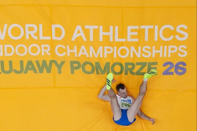 Štefela na HMS bez medaile, Maňasová a Kolomazník jsou v semifinále