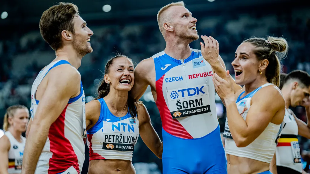 Česká smíšená štafeta po bronzu na MS