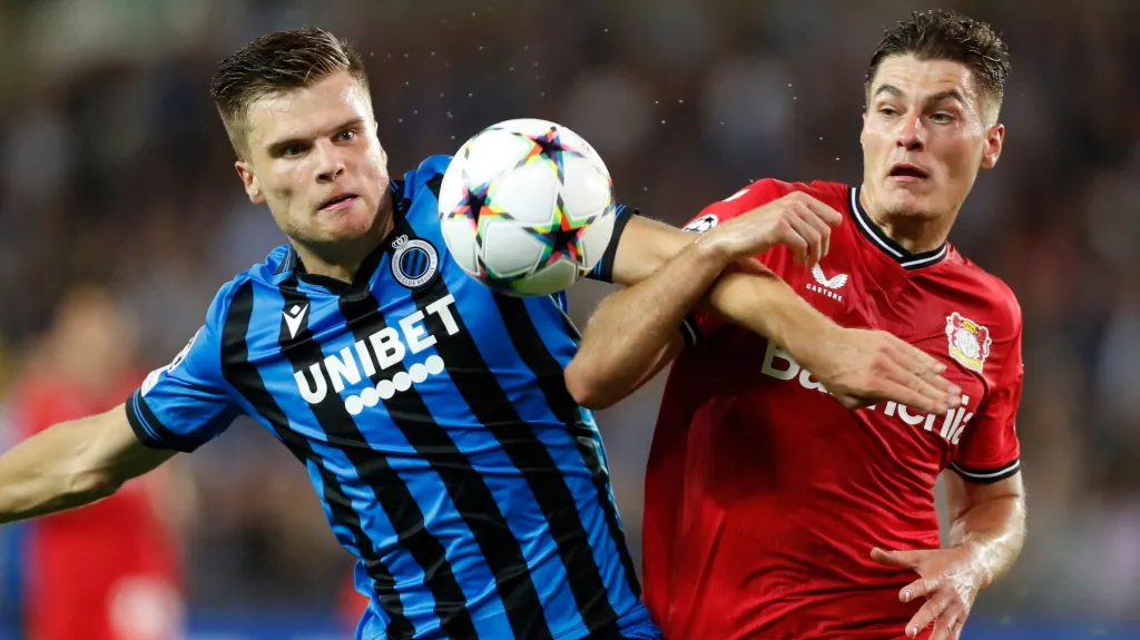 Patrik Schick v utkání s Bruggami