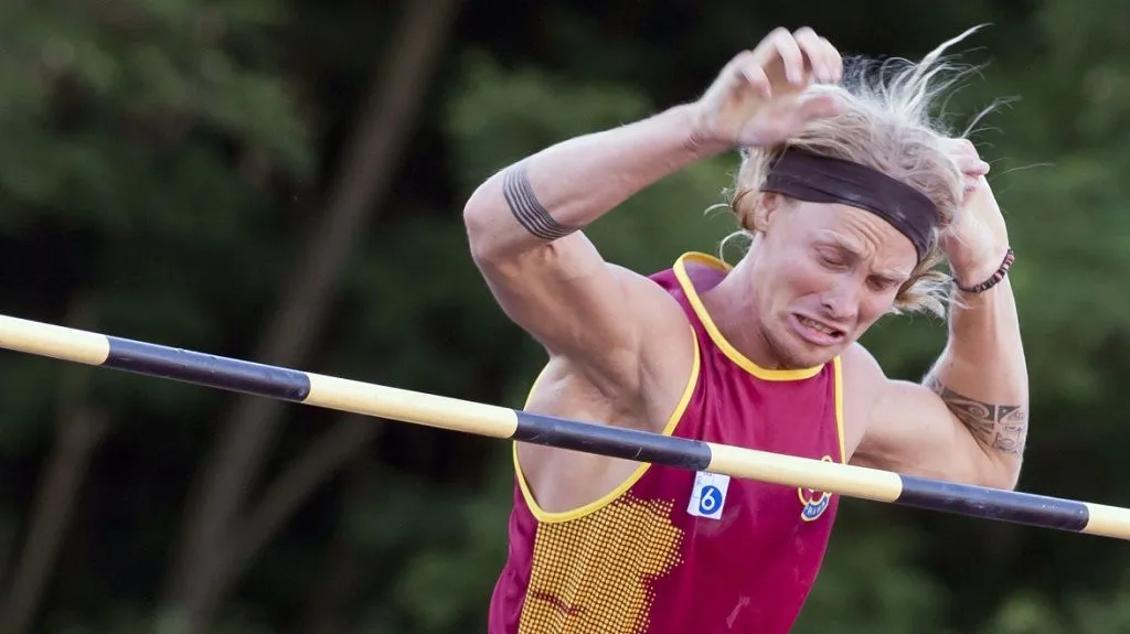 Skokan o tyči Michal Balner