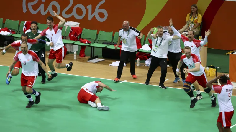 Závěr finále házené Dánsko - Francie