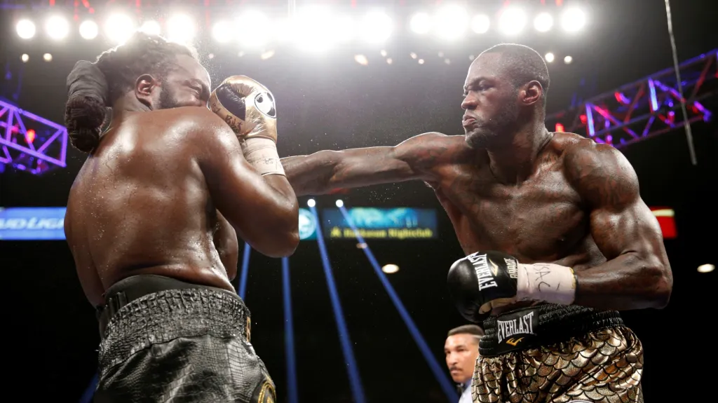 Deontay Wilder (vpravo)