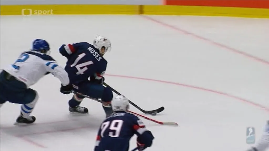 Gól v utkání USA - Finsko: Moses - 1:0 (20. min.)