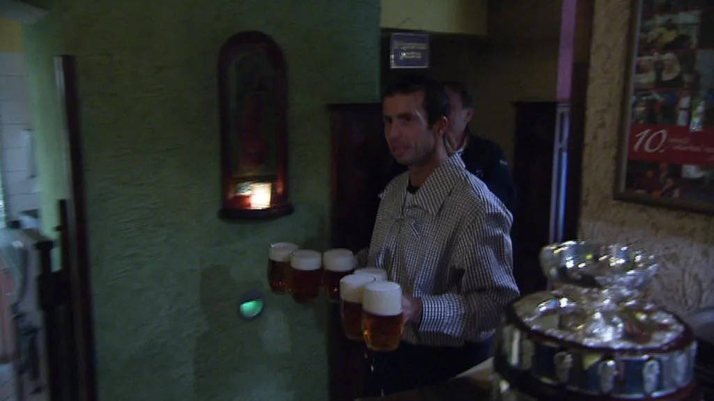 Štěpánek obsluhoval členy svého fanklubu