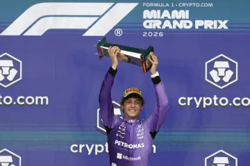 Andrea Kimi Antonelli triumfoval v Miami