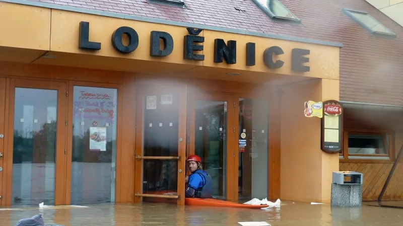 Vodní slalomáři se nevzdávají a budou chtít uspořádat v září v Praze MS i přes zničující povodně