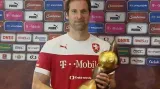 Češi před kvalifikací vybírali obleky, Čech převzal Zlatý míč