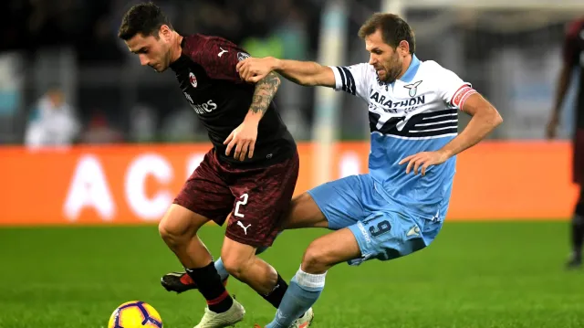 AC Milán v nastavení přišel o výhru na hřišti Lazia