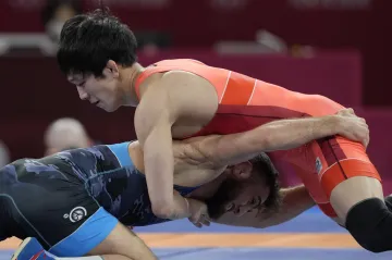 Hadži Alijev a Takuto Otoguro