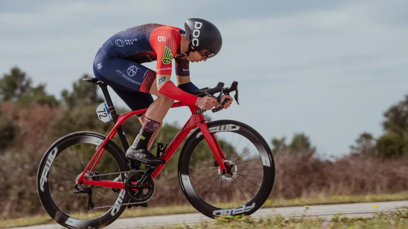 Velkou Bíteš vyhrál ve spurtu Pavel Kelemen