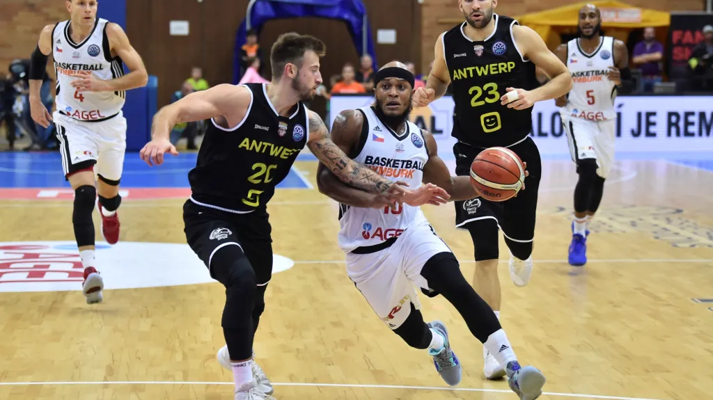 Utkání Nymburk - Antverpy