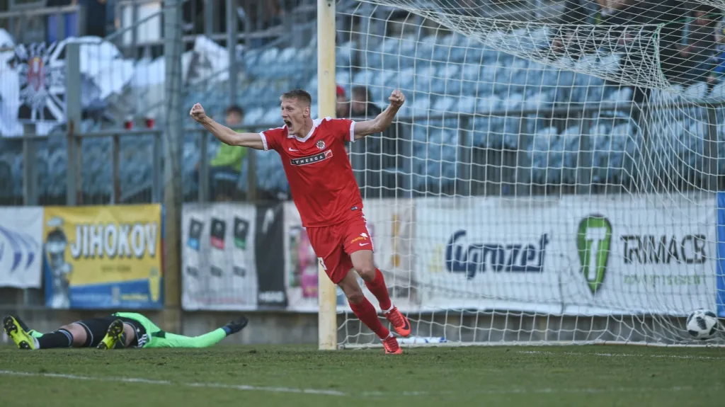 Slavící brněnský útočník Michal Škoda