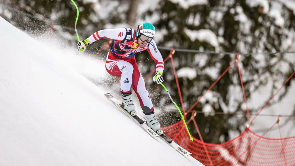 Vincent Kriechmayr ve sjezdu na Hahnenkammu