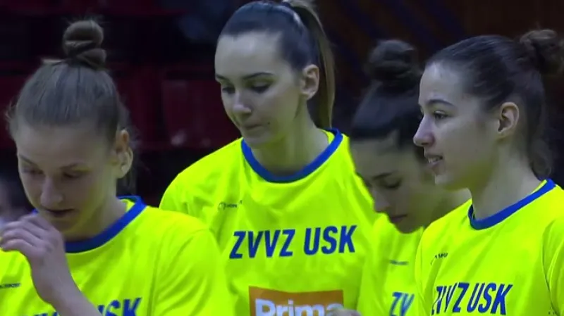 Basketbalistky USK vyhrály pohár