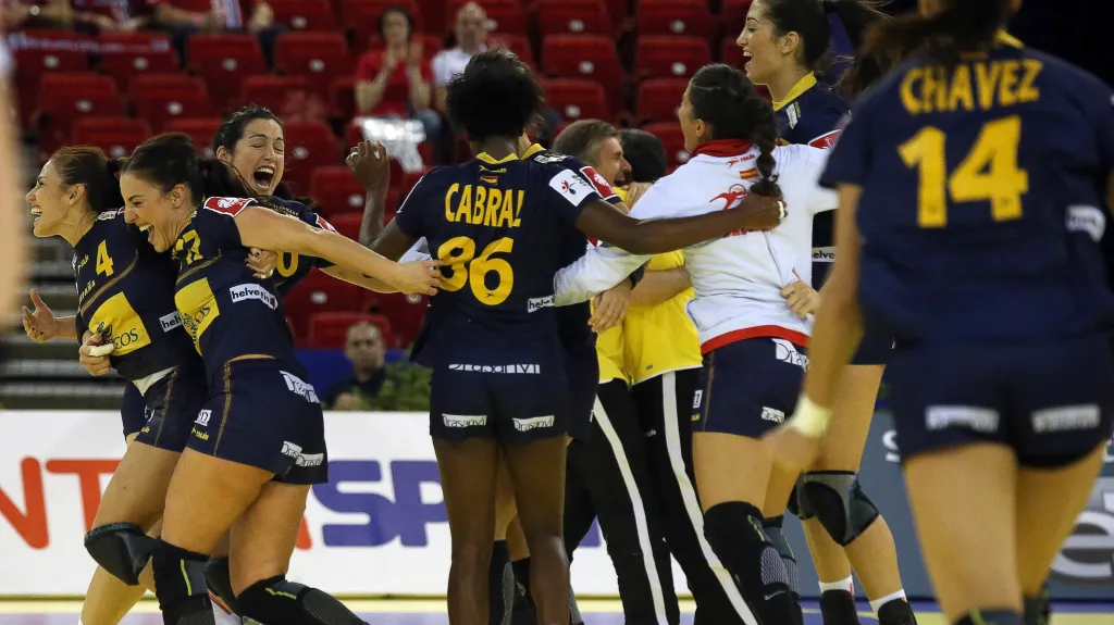 Slavící házenkářky Španělska