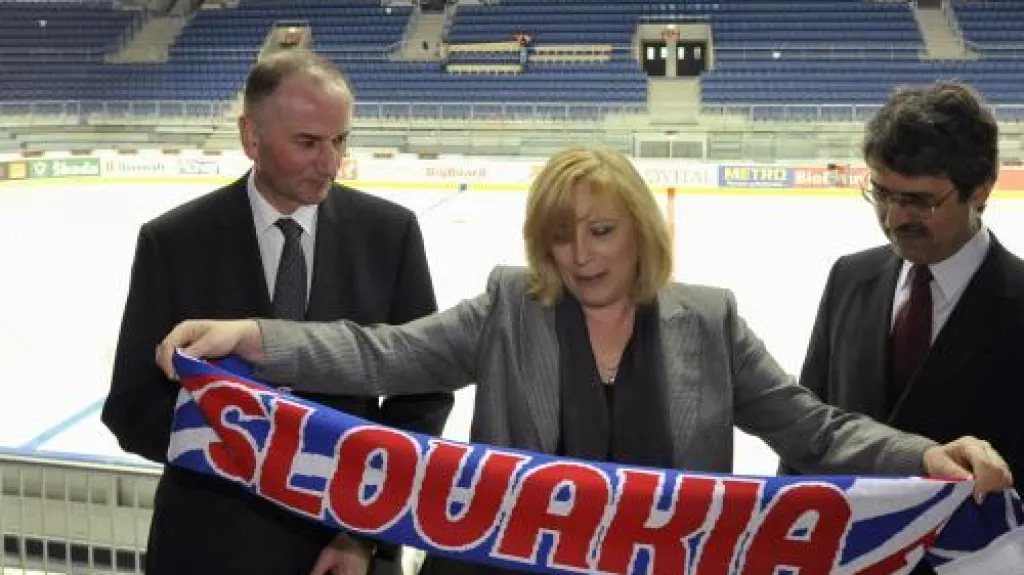 Slovenská premiérka Iveta Radičová si prohlédla stadion O. Nepely
