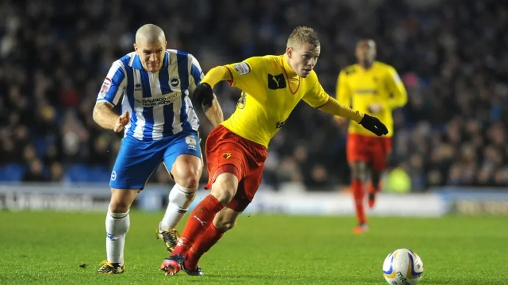 Útočník Watfordu Matěj Vydra