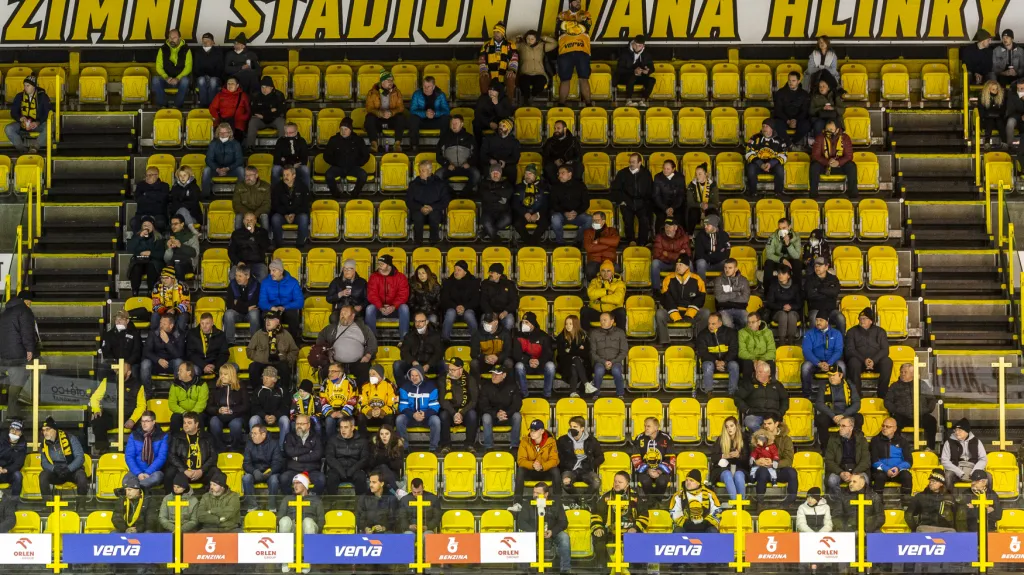 Fanoušci na zápase v Litvínově