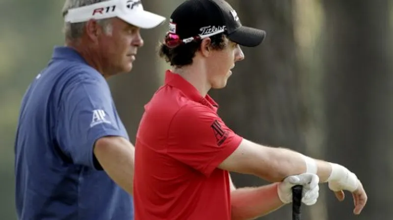 Rory McIlroy se zraněným zápěstím