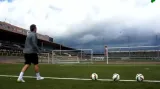 Souboj v trefování břeven sparťana Řezníčka a slávisty Dostála