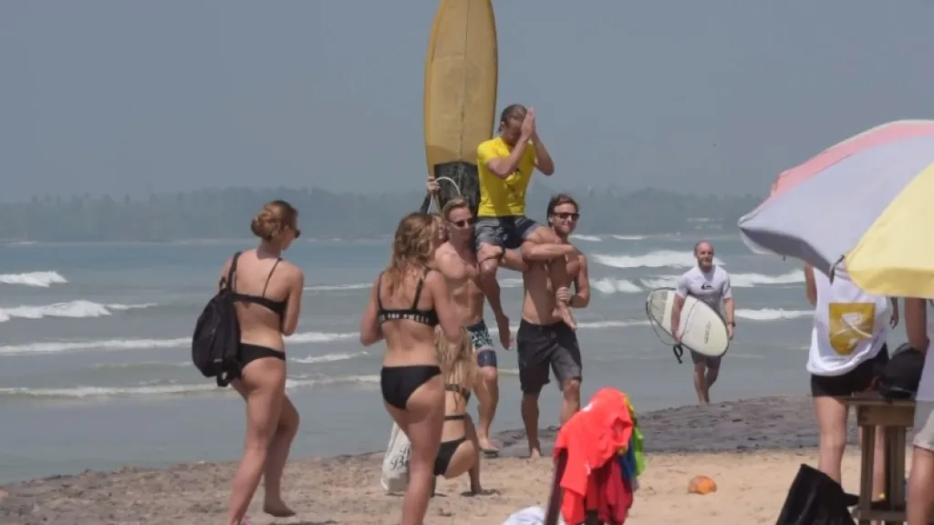 Třetí závody Českého poháru v surfingu se konaly na Srí Lance