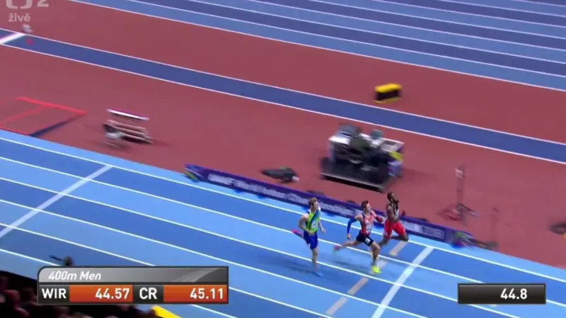 Vítězné semifinále Masláka v běhu na 400 metrů