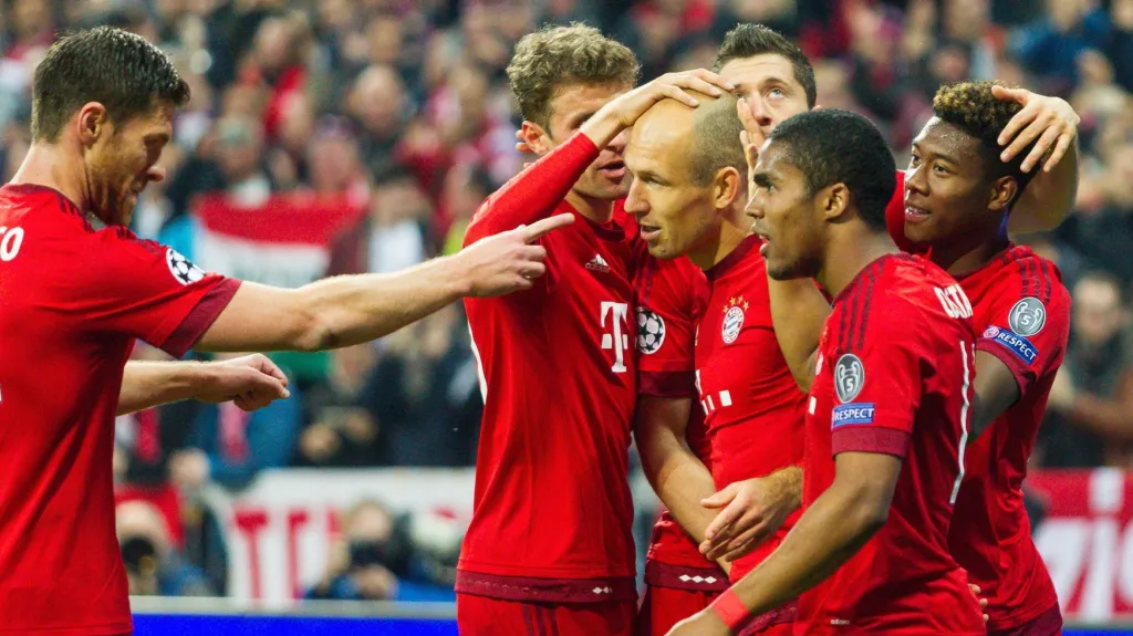 Radující se fotbalisté Bayernu