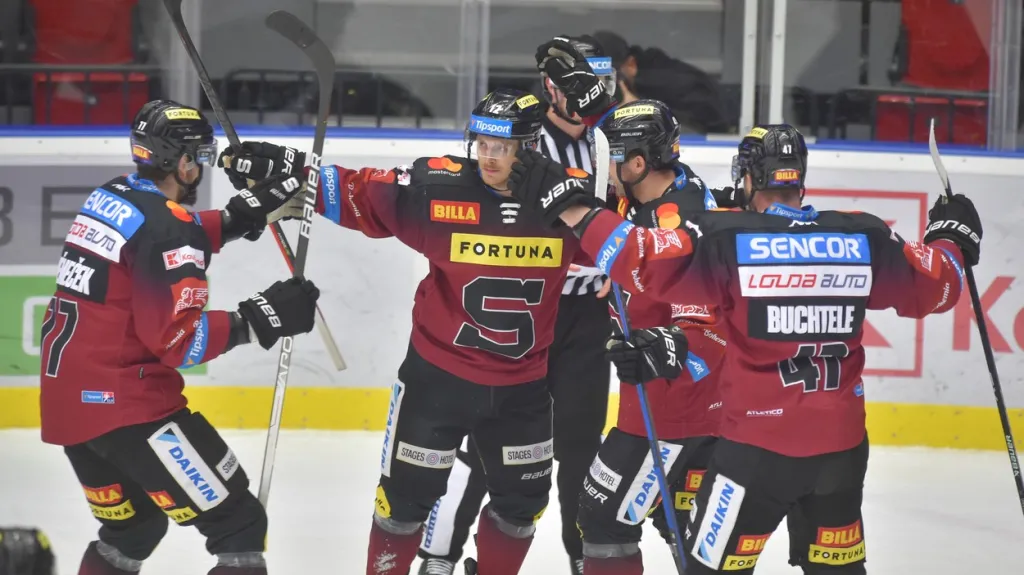 Gólová radost hokejistů Sparty