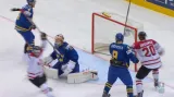 Gól v utkání Kanada - Švédsko: Bieksa - 2:2 (28. min.)