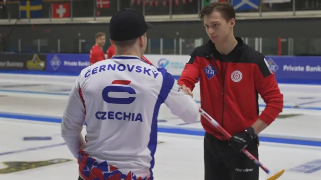 Závěrečný kámen utkání Rakousko – Česko