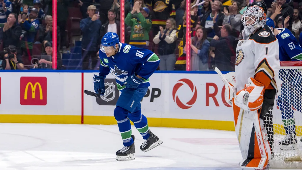 Lukáš Dostál (vpravo)