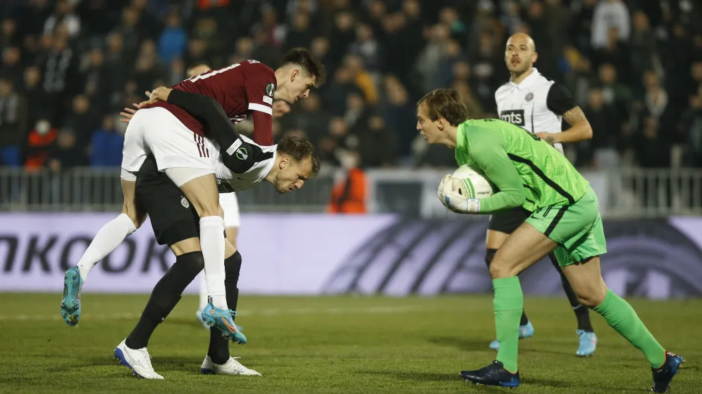 Tomáš Čvančara ze Sparty v utkání proti Partizanu Bělehrad