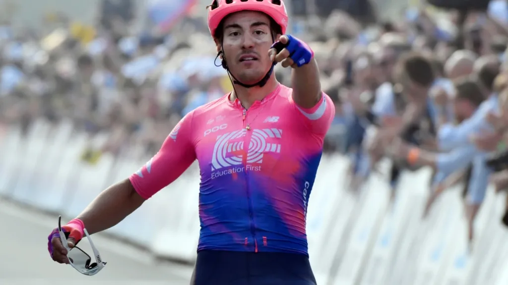 Alberto Bettiol slaví ve Flandrech životní vítězství