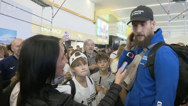 Praha bouřlivě přivítala volejbalisty